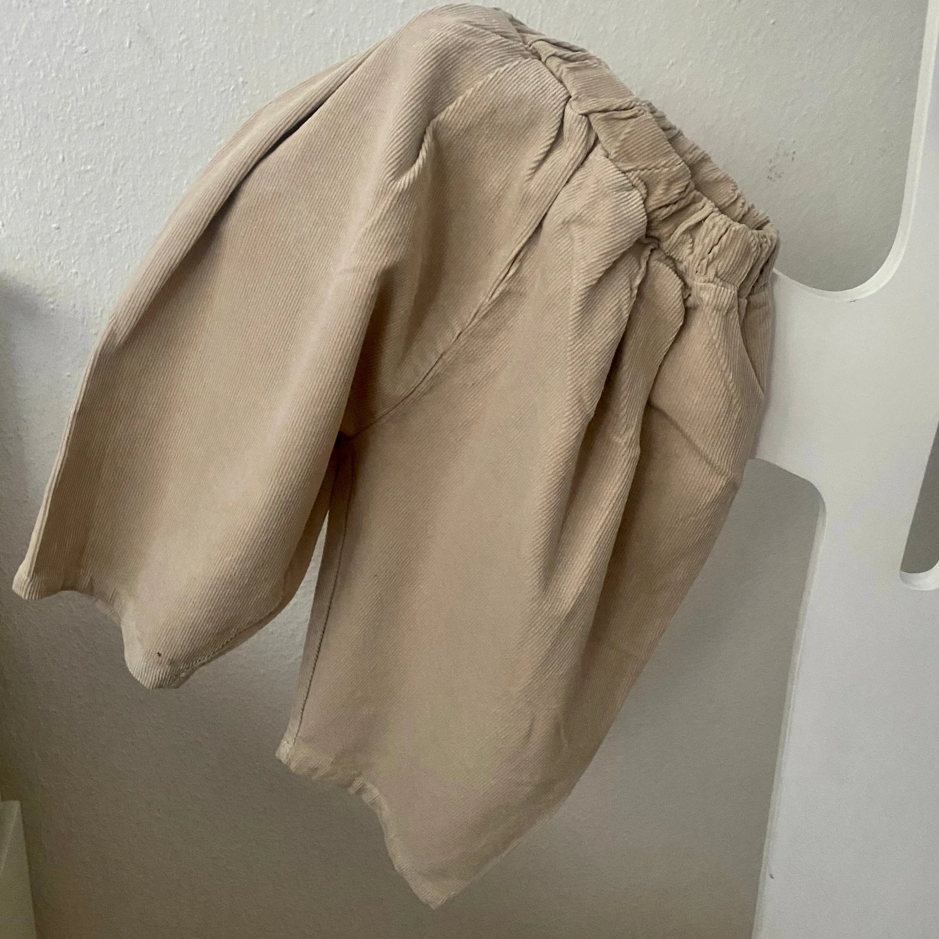 Finger Pants – Lässige Cordhose mit gemütlicher Passform
