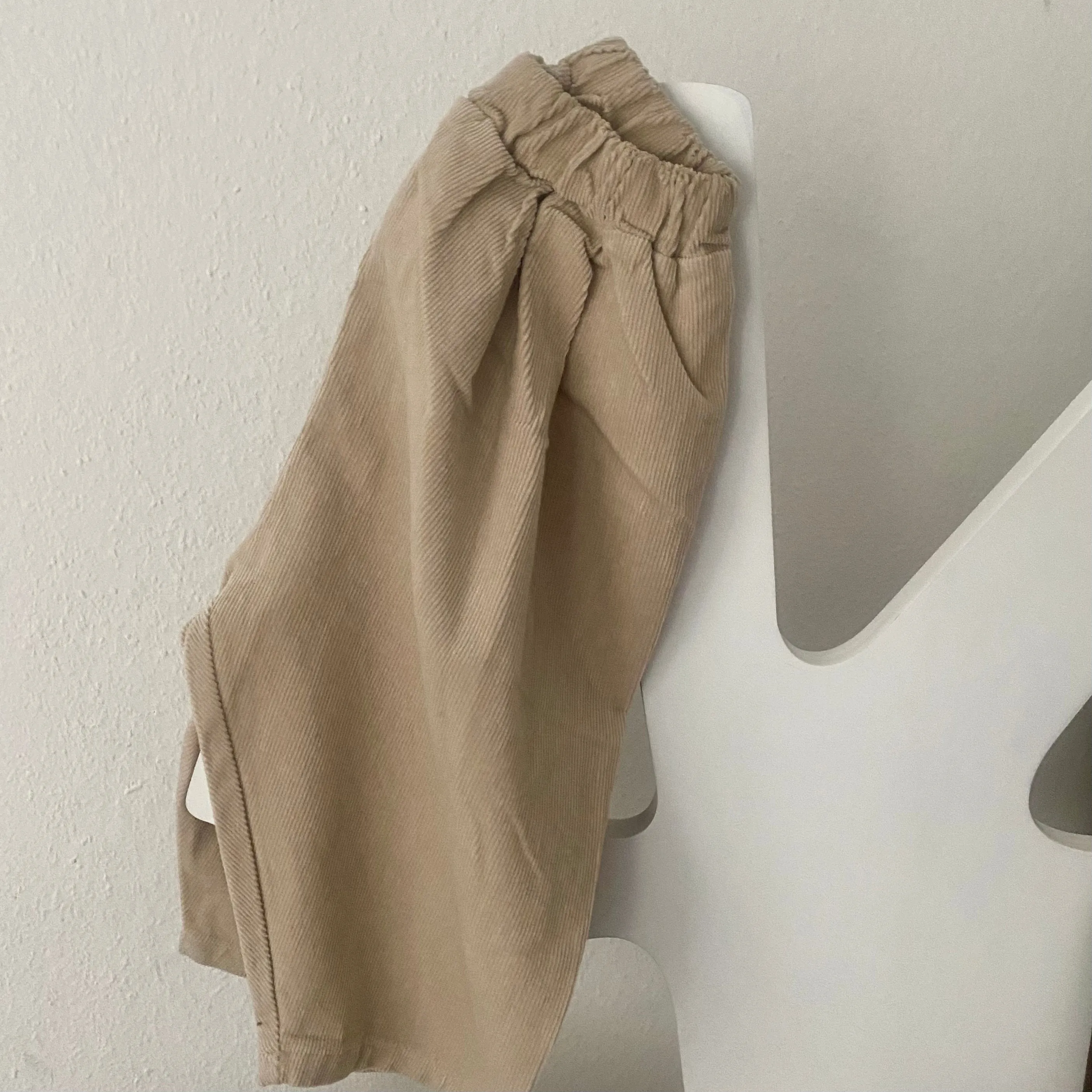 Finger Pants – Lässige Cordhose mit gemütlicher Passform